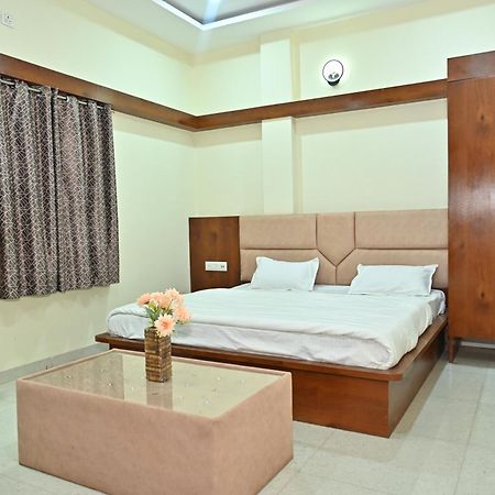 Indore Palace Ngoại thất bức ảnh